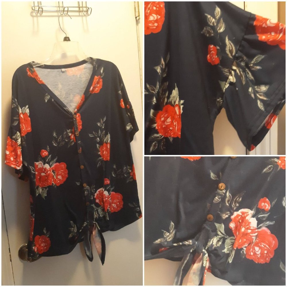 5 for $15!📣 Navy Floral Print Button Down w/ Tie